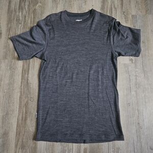 Minus 33 Merino Wool Men's Charcoal Short Sleeve Tee Shirt 100% Wool Small